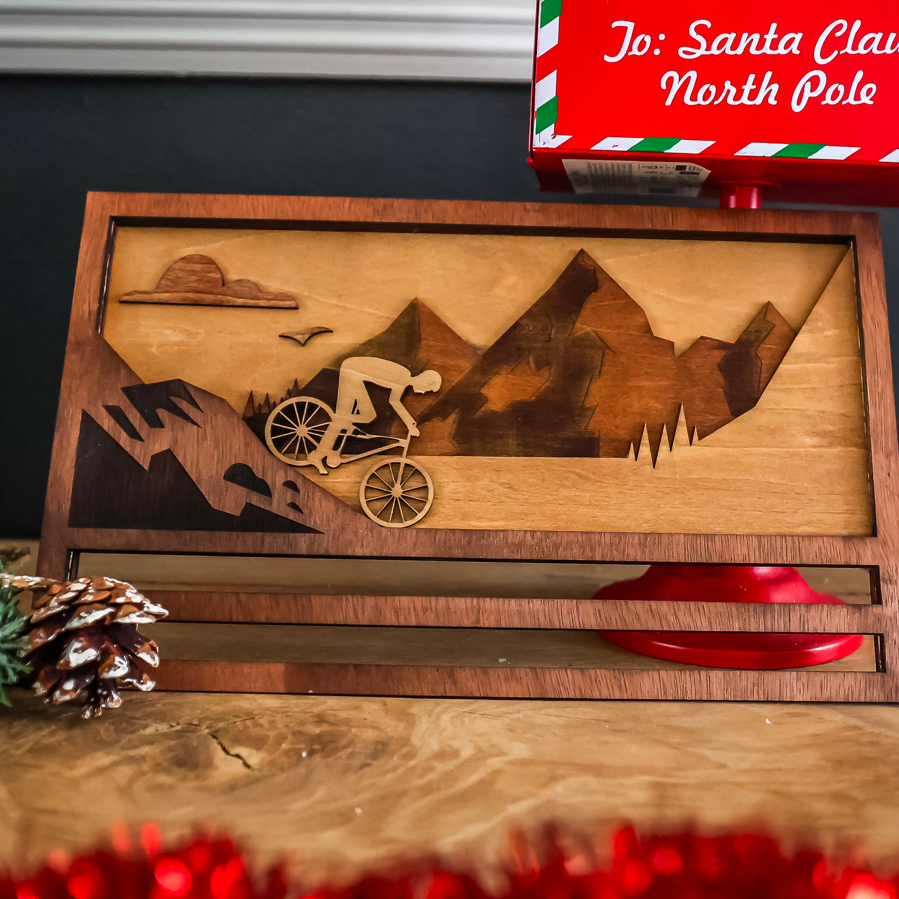 Porte-médailles en bois - VTT